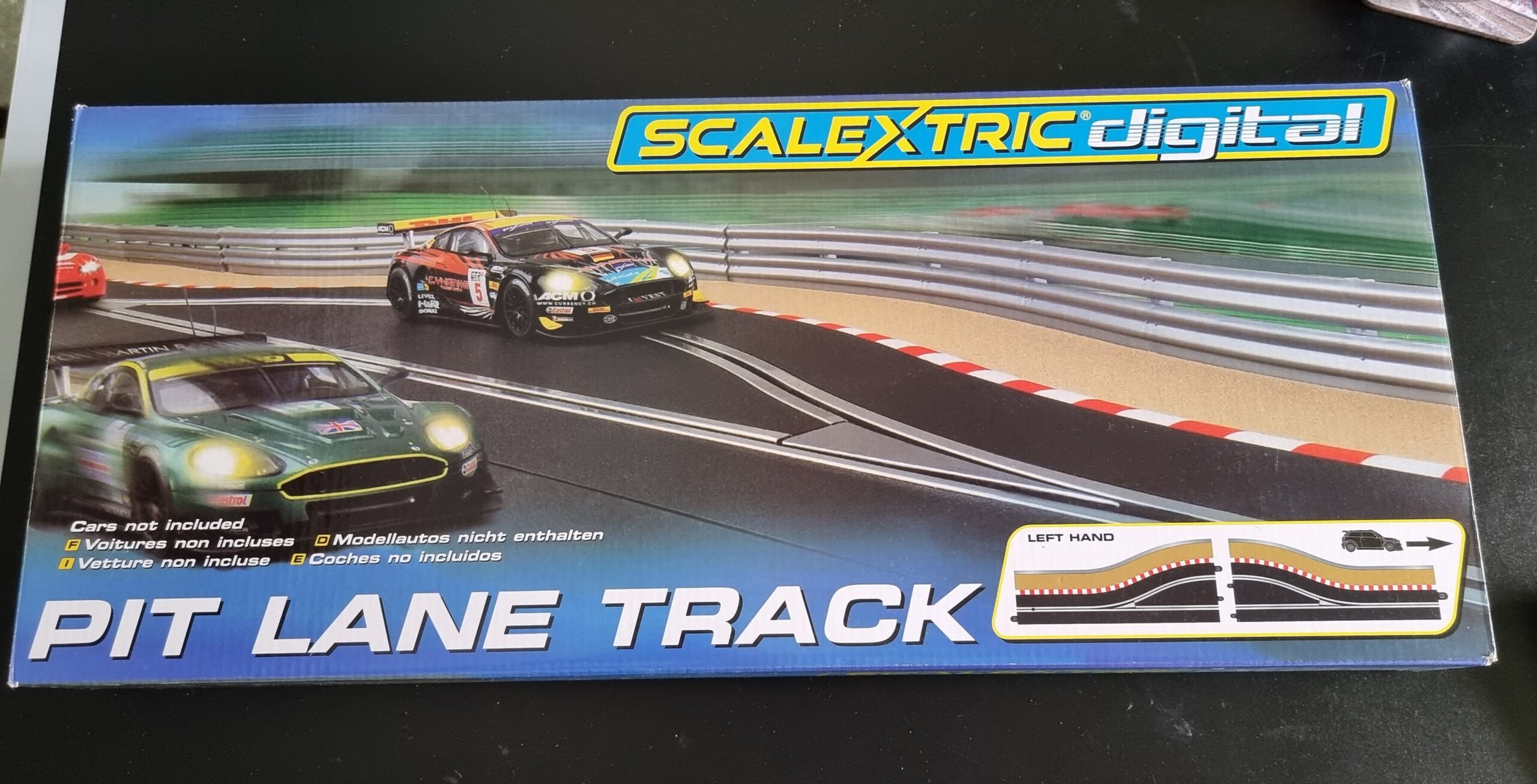 Scalextric C7014 Digital Pit Lane LEFT HAND Mint Boxed